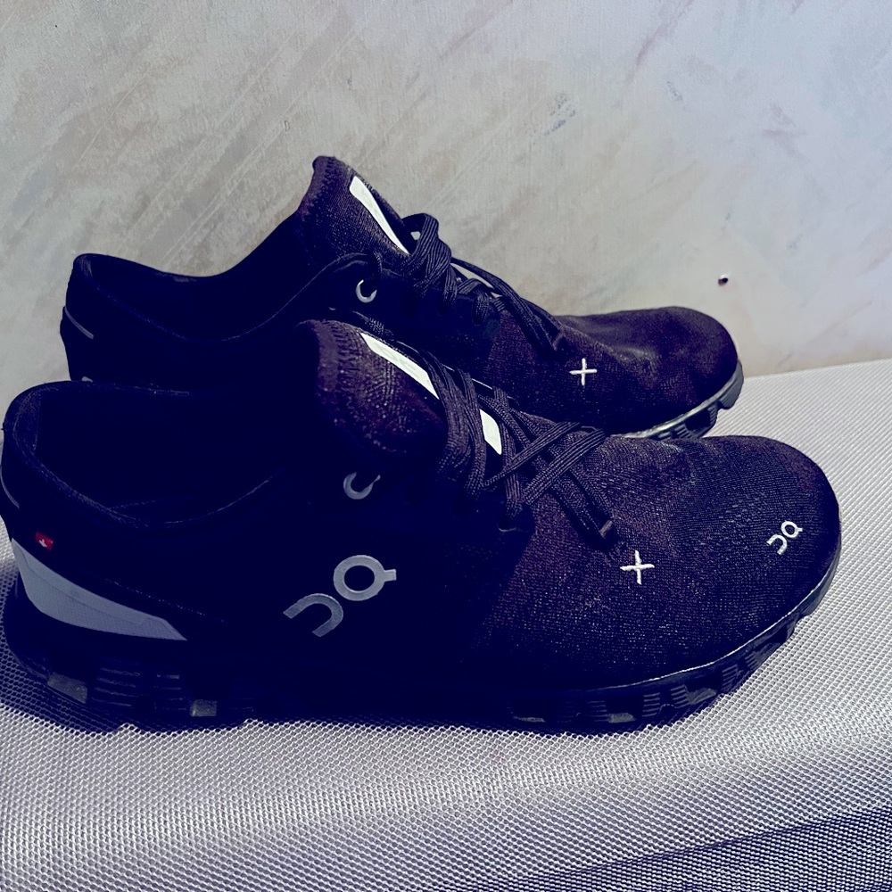 ON Cloud X 3 Black men’s size 10.5